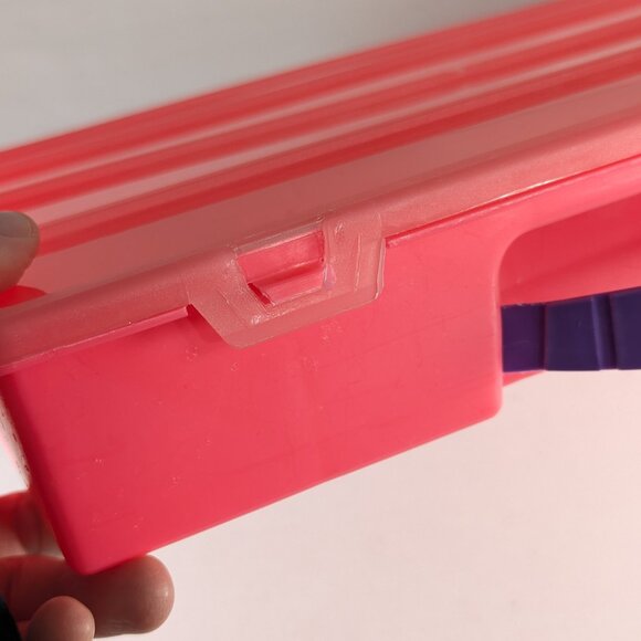 Hot pink plastic small parts organizer storage box, beads sorting craft storage - Picture 4 of 8